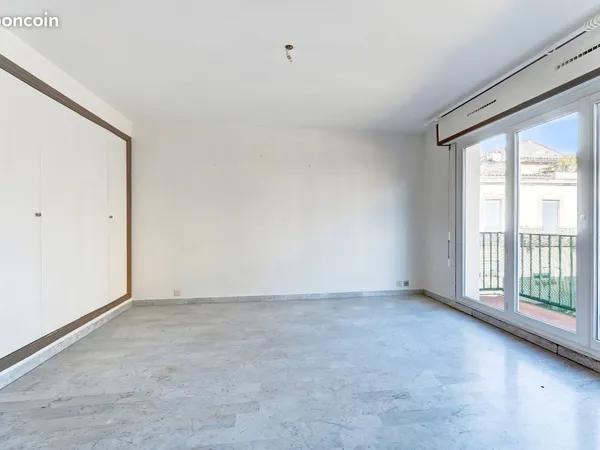 Montpellier - Nouveau Saint-Roch - T1 de 30 m² avec terrasse et ascenseur