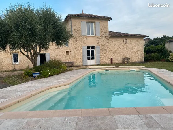 Belle maison en pierre