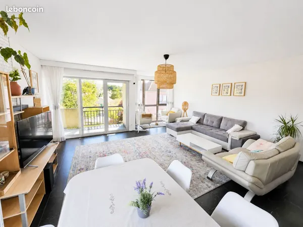 Duplex meublé T5 4 chambres - Metz Grange-aux-Bois - Parking