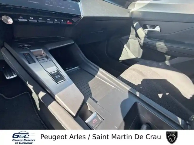 Peugeot 308 phev 225 e-eat8 — photo 26