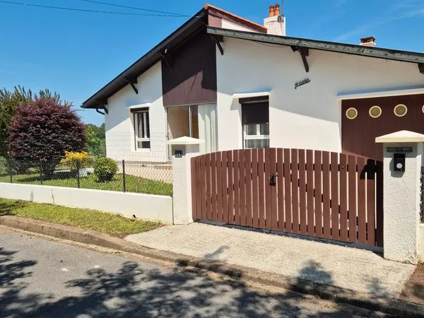 Maison Colocation Etudiant(e)s uniquement- Boucau 64