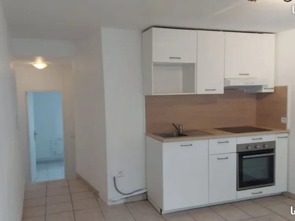 Appartement . 3 pièces . 47m² . Etampes 91150