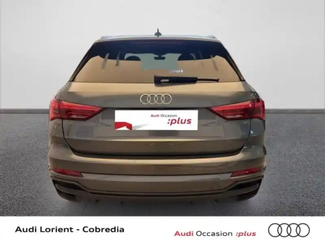Audi Q3 45 tfsi e 245ch s line s tronic 6 — photo 5