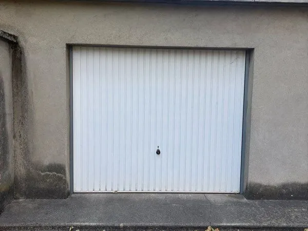 Garage à louer