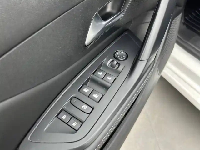 Peugeot 308 sw puretech 130ch s&amp;s bvm6 — photo 38