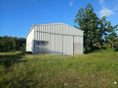 dépôt 150 m2 à 10 mn du nouveau CHU