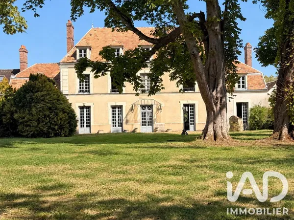 Vends demeure - 321.98 m² - 15 pièces, 8 chambres - Blandy 77115
