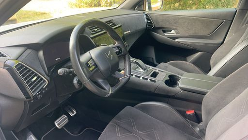 DS DS7 Crossback 1.5 BlueHDi 130 EAT8 - Performance Line – 2022 – 90761 km – Diesel – Boîte Automatique — photo 14