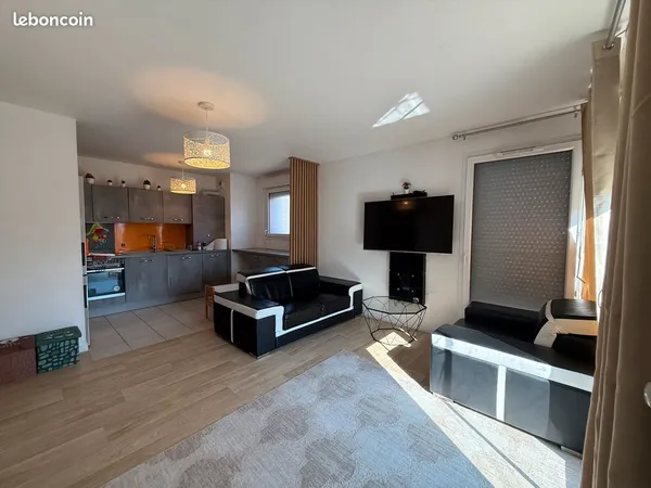 Appartement T3 Saint Priest limite revaison