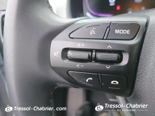 Kia Stonic 1.0 t-gdi 100 ch dct7 active — photo 19