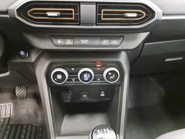 Dacia Jogger eco-g 100 7 places gsr2 — photo 38