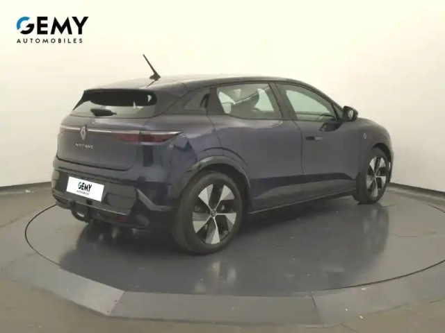 Renault Megane e-tech ev60 220 ch optimum charge — photo 33
