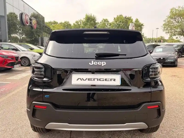 Jeep Avenger electrique 156ch 115kw summit — photo 6
