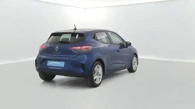 Renault Clio blue dci 100 — photo 66