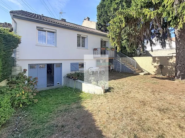 CHEVILLY-LARUE - MAISON 5 PIECES - PARCELLE 334 M2 - METRO 14