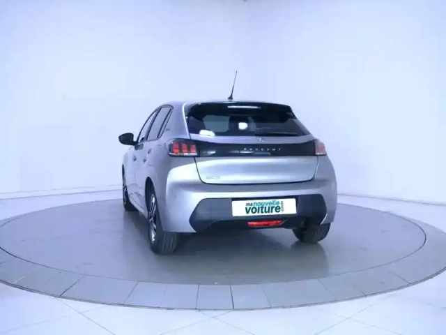 Peugeot 208 puretech 75 s&amp;s bvm5 — photo 10