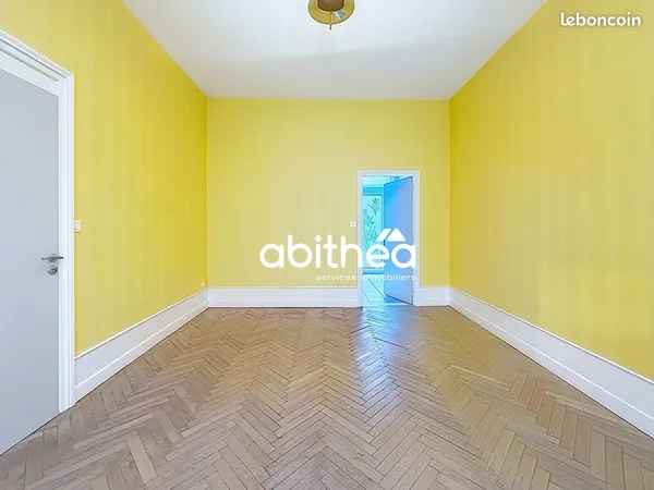 Maison 6 pièces 206 m²