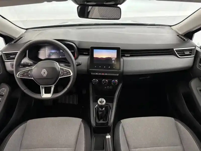 Renault Clio blue dci 100 ch — photo 29