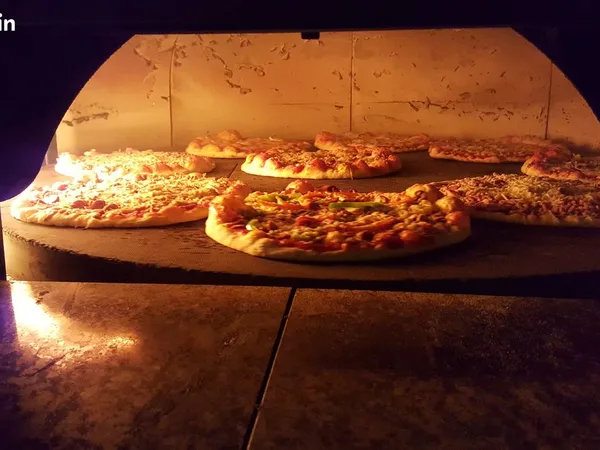 Fonds de commerce pizzeria au feu de bois