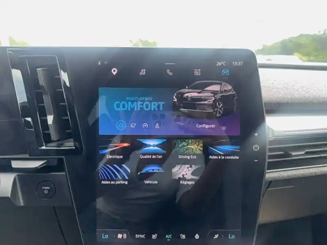 Renault Megane e-tech ev40 130ch standard charge — photo 40