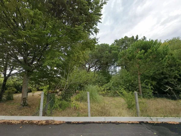 Terrain à bâtir de 440 m² à LE TAILLAN-MEDOC (33)