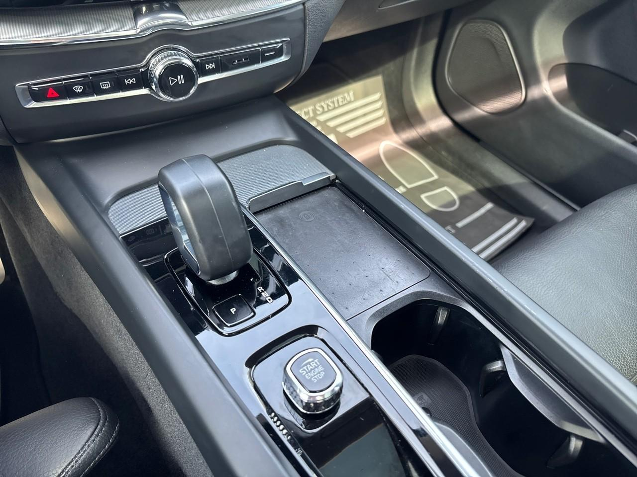 Volvo Xc60 b4 197ch plus style dark geartronic — photo 23