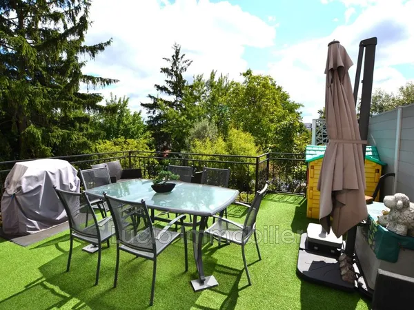 Villa 10 pièces 184 m²