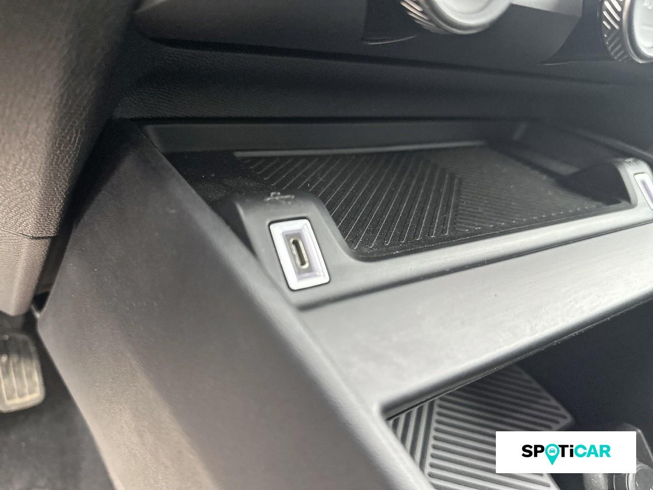 Citroën C4 bluehdi 130ch s&s feel pack eat8 120g — photo 16