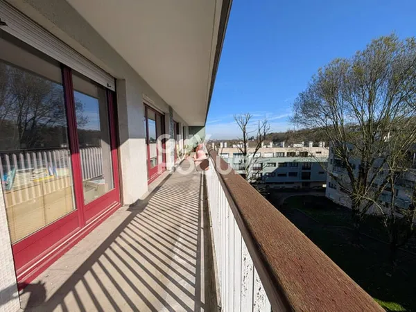 Appartement 6 pièces 152 m²