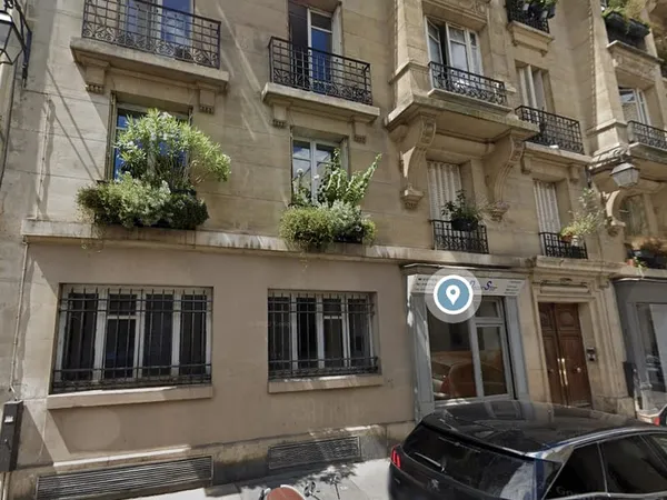 Local commercial 124 m²