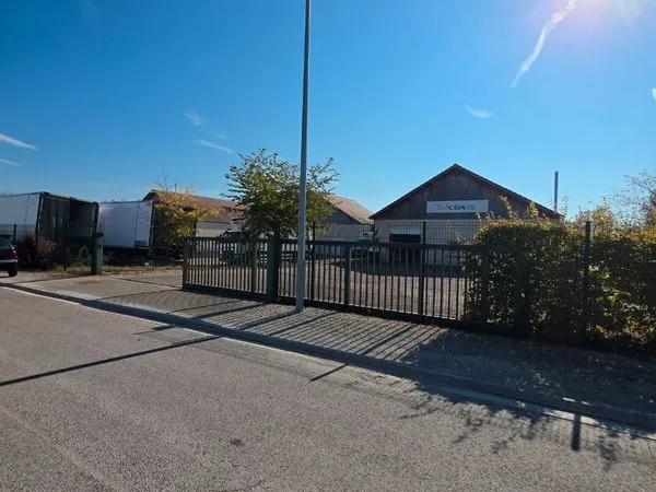Local commercial ou immeuble complet à vendre
