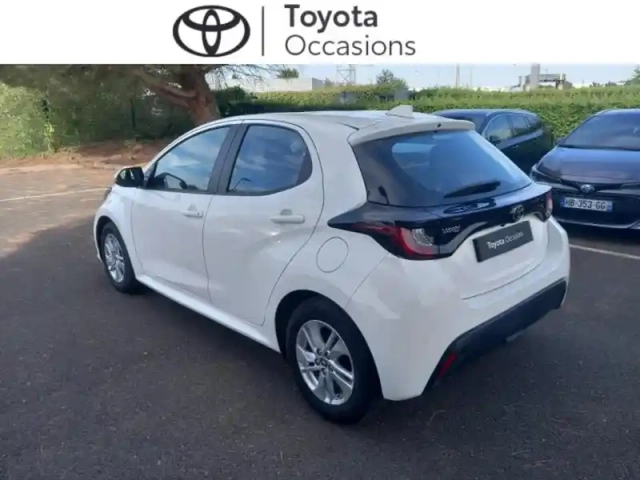 Toyota Yaris 120 vvt-i dynamic business 5p mc24 — photo 2