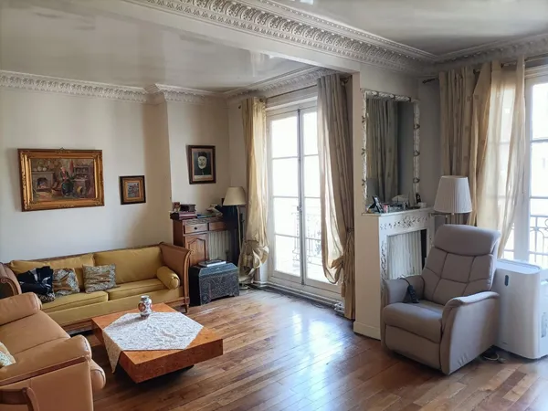Paris 15e – Boucicaut  4 pièces – 80 m²
