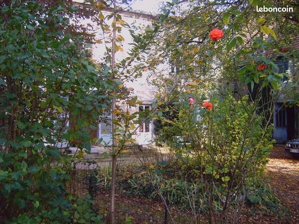 Studio Meublé+parking privé en CV idéal étudiant