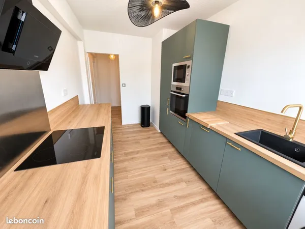 T2 entièrement rénové - 51 m² - Balcon - Parking sécurisé - Quartier Hôpital / Cinéma