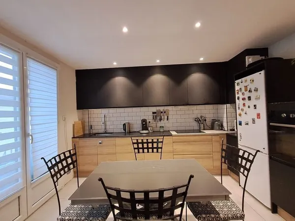 T3 traversant 65 m² 2 balcons cave Rumilly
