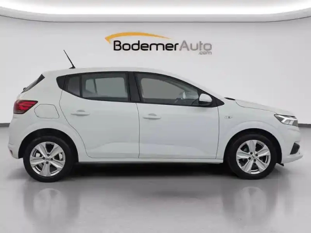 Dacia Sandero sce 65 — photo 208