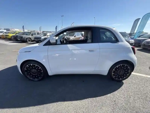 Fiat 500 c e 95ch pack confort &amp; style my23 — photo 8