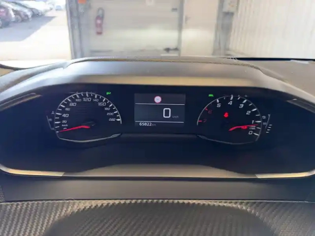 Peugeot 208 puretech 100 s&amp;s bvm6 — photo 24