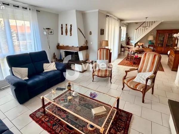 Maison 6 pièces 145 m²