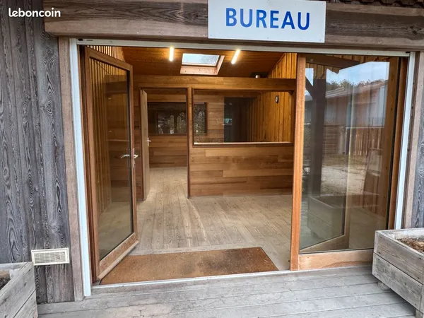 À louer - Local professionnel 65 m² avec terrain 190 m² - Lège-Cap-Ferret