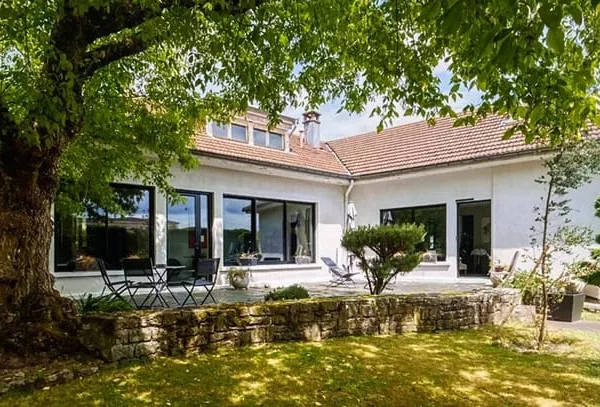 Maison 11 pièces 278 m²