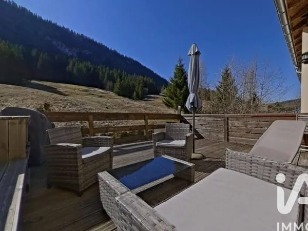 Maison 10 pièces 300 m²