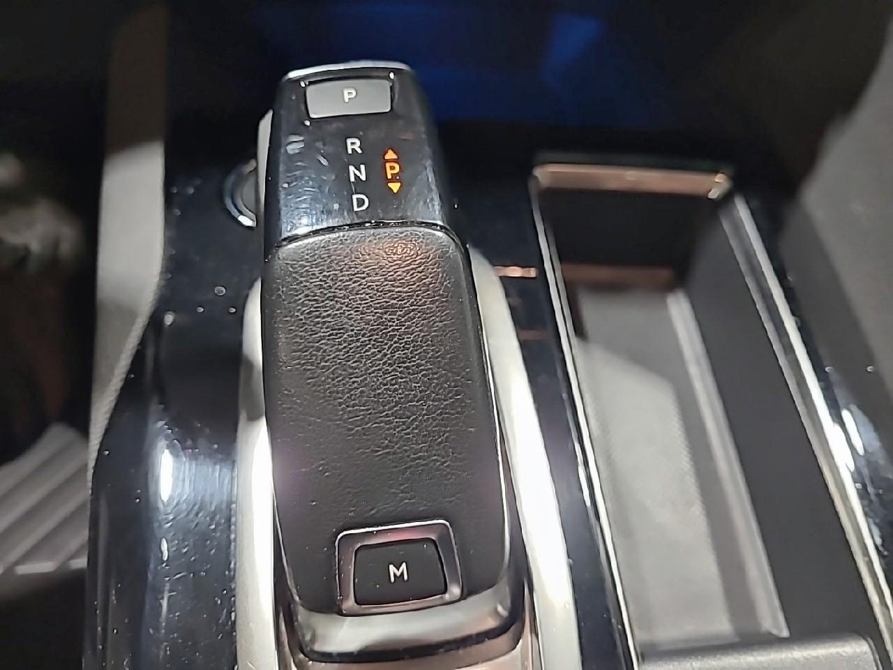 Peugeot 3008 puretech 130ch s&s eat8 active pack — photo 20