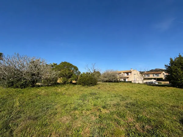 Vends terrain