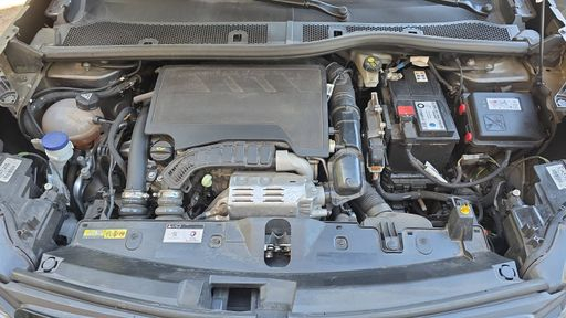 Peugeot 2008 1.2 PureTech 130 EAT8 - Allure Pack – 2022 – 79016 km – Essence – Boîte Automatique — photo 30