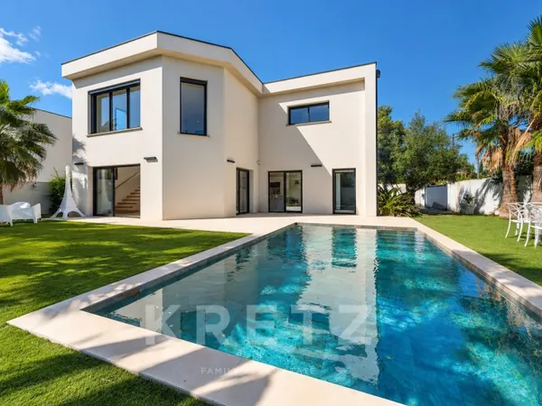 Villa contemporaine en bord de mer
