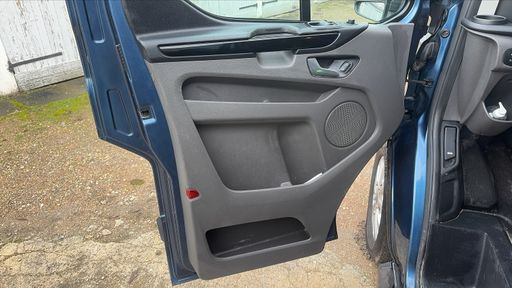Ford Transit Custom L1H1 2.0 Ecoblue 130 BVA6 - Custom – 2019 – 66160 km – Diesel – Boîte Automatique — photo 37