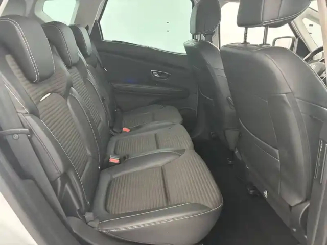 Renault Scenic blue dci 120 — photo 16