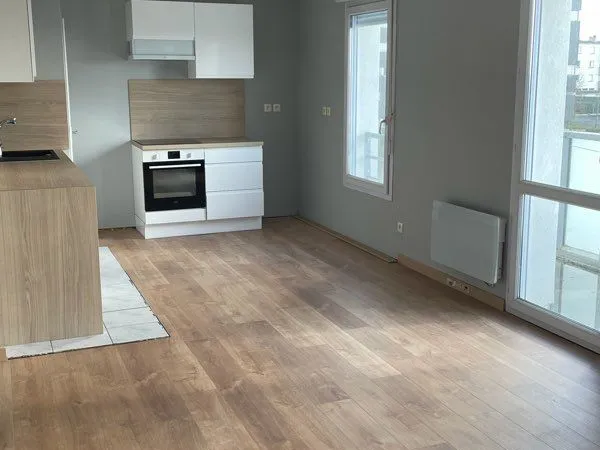 Appartement proximité immédiate gare